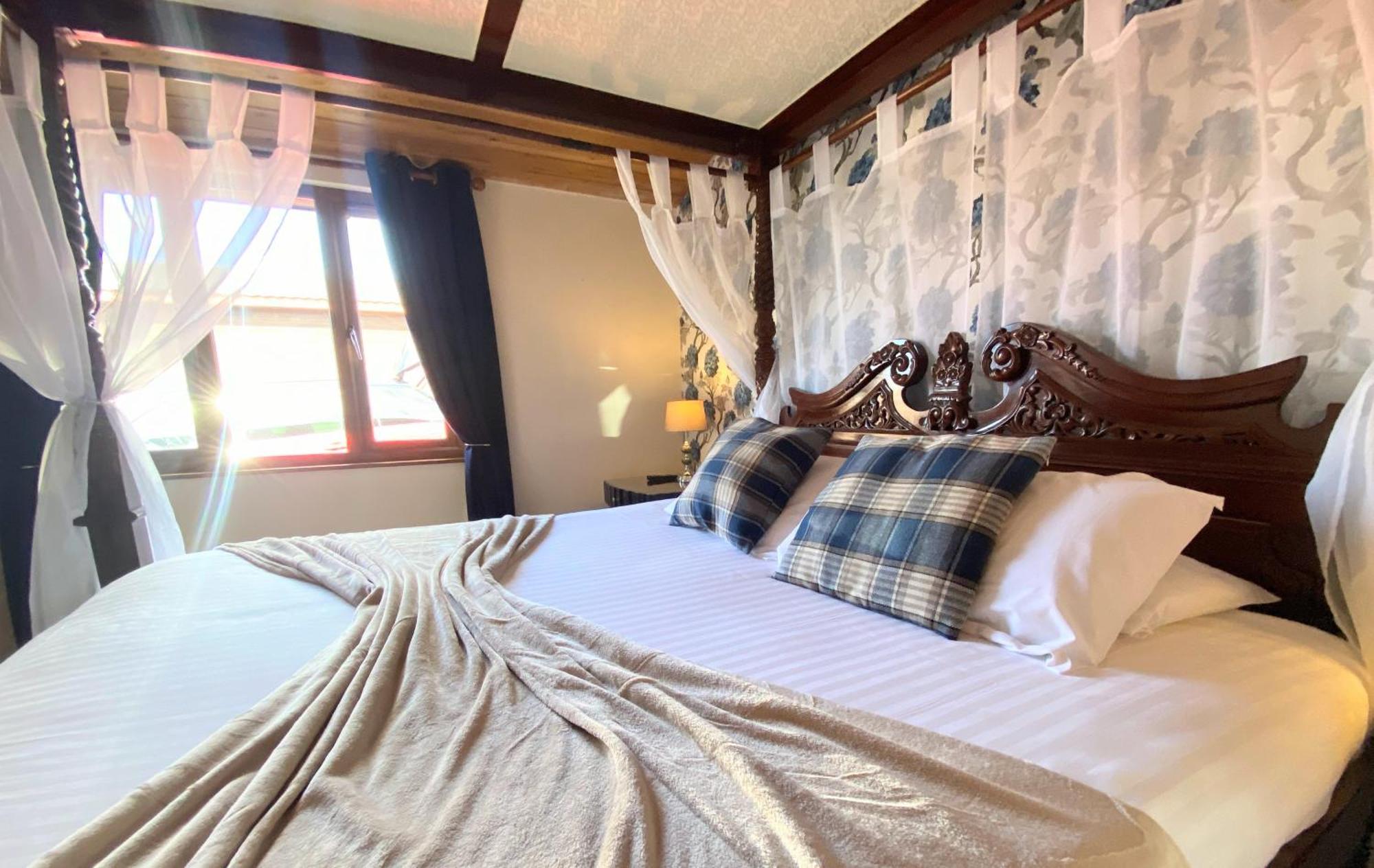 Lomond 5 With Private Hot Tub - Fife - Loch Leven - Lomond Hills - Pet Friendly Villa Kelty Dış mekan fotoğraf